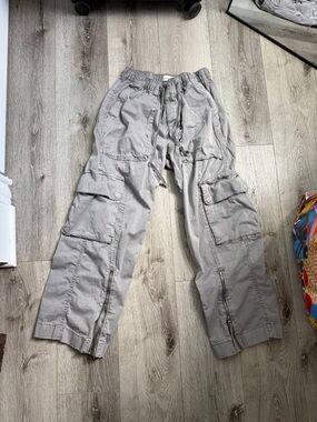 Abercrombie & Fitch Light Gray Cargo Jumpsuit Pants Women’s XS